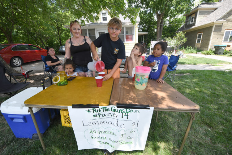 Lemonade stand raises funds for funeral News, Sports, Jobs